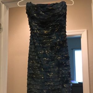 Strapless formal dress